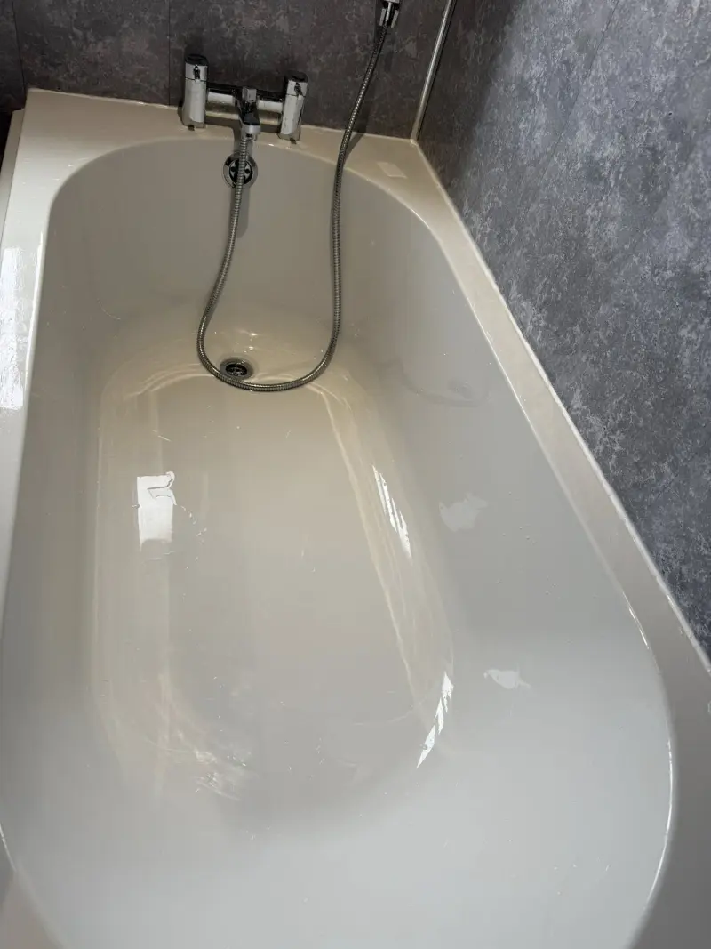 Spotless bathtub after deep clean