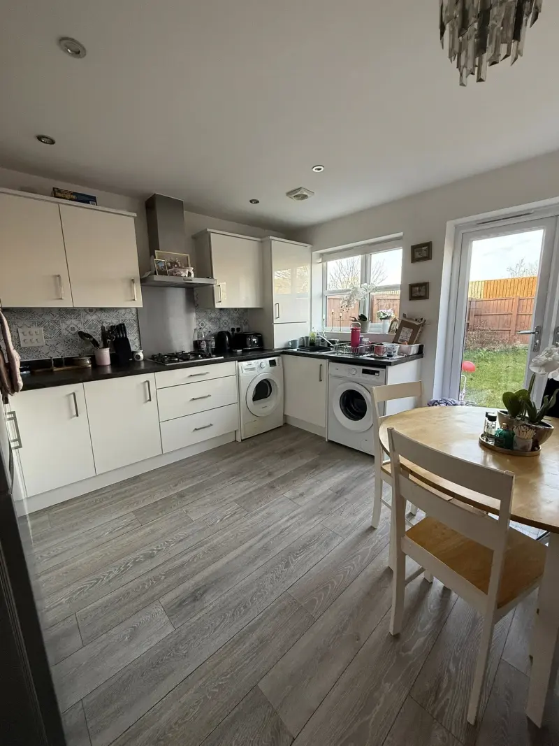 Kitchen cleaned to end-of-tenancy standard ready for inspection